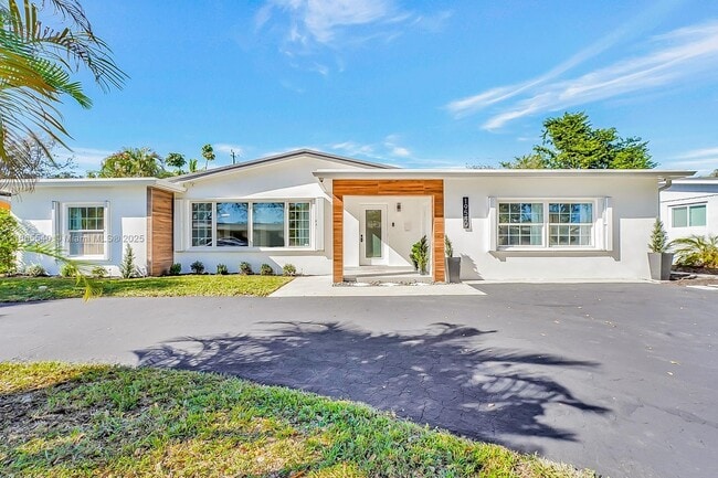 Photo - 19540 NE 18th Ct Casa