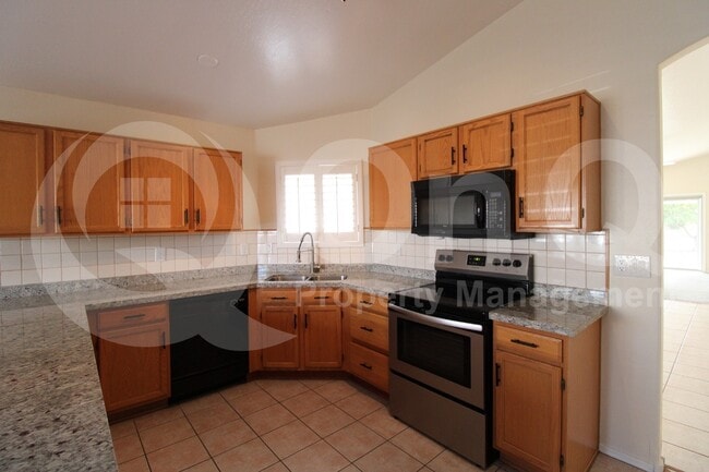 Photo - 1801 E Buffalo St