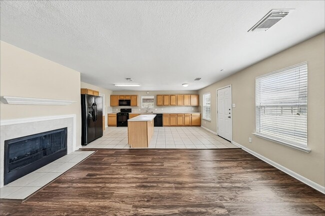 Photo - 3846 Clobourne Crossing Ln
