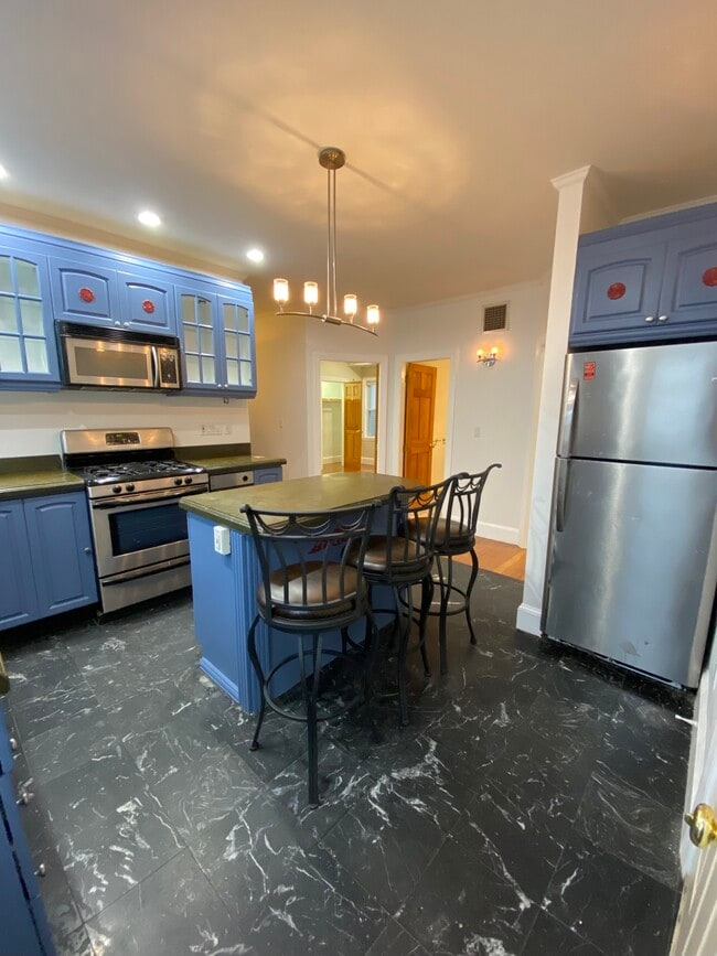 Photo - 200 Hyde Park Ave Unidad 3