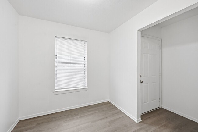 Photo - 1410 S Elizabeth Ave Unidad 101