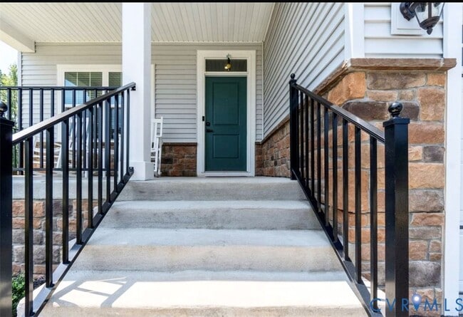 Photo - 16043 Cambria Cove Blvd