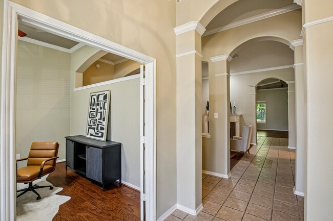 Photo - 8822 Ballinger Dr