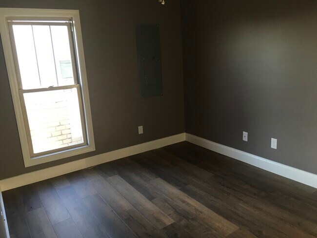 Photo - 659 Price St Unidad 659 price street