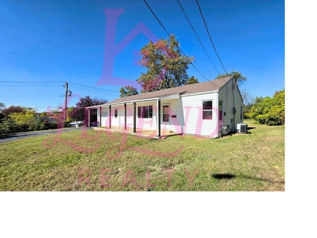 Photo - Charming 3-Bedroom with Huge Yard & Covere...