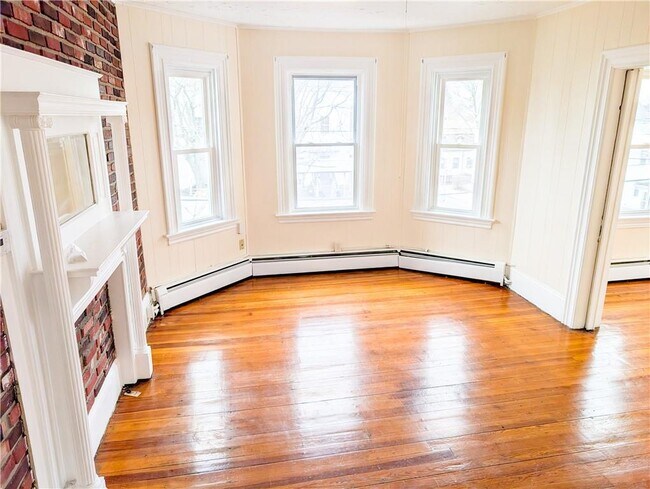 Photo - 53 Bancroft St Unidad 2