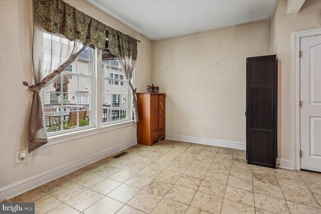 Photo - 25128 Deerhurst Terrace