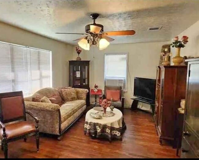 Building Photo - 13501 Joliet St