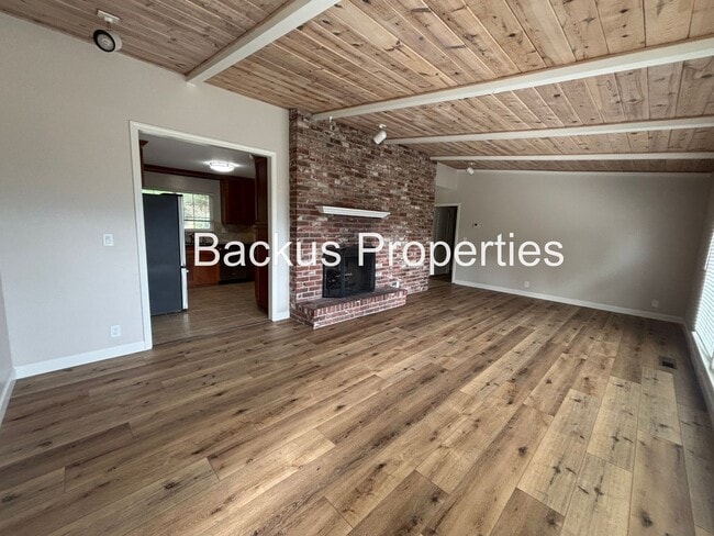 Photo - Great one-story home with the serenity of Pine Canyon