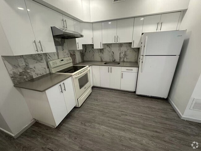 Building Photo - 915 Washington Ave Unit 1F Rental