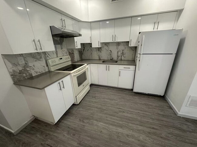 Photo - 915 Washington Ave Apartment Unit 1F