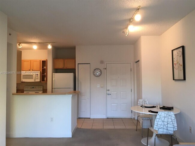 Photo - 6001 SW 70th St Unit 335