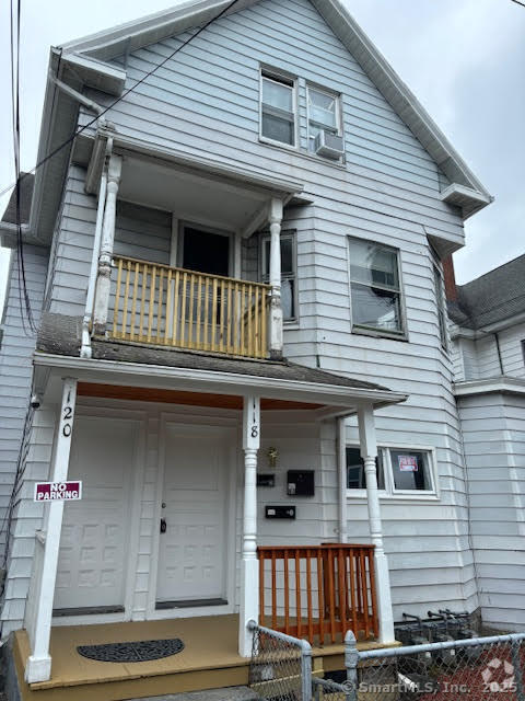 Building Photo - 118 E Farm St Rental