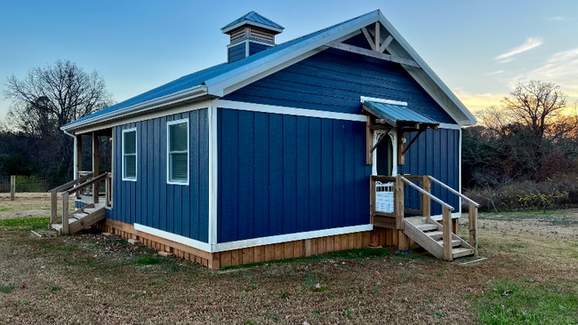 Building Photo - 3320 Sullivan Rd