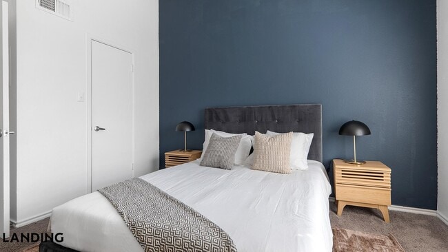 Photo - 1071 Clayton Ln Unit M1406