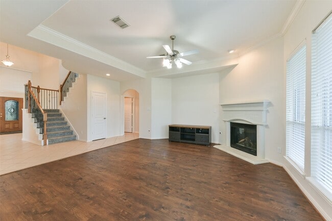 Building Photo - 18111 Blues Point Dr