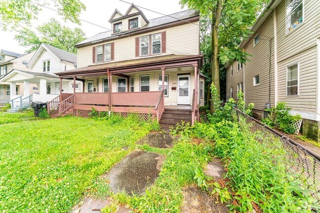 Photo - Beautifully Renovated Home in Prime Location Unit 2020