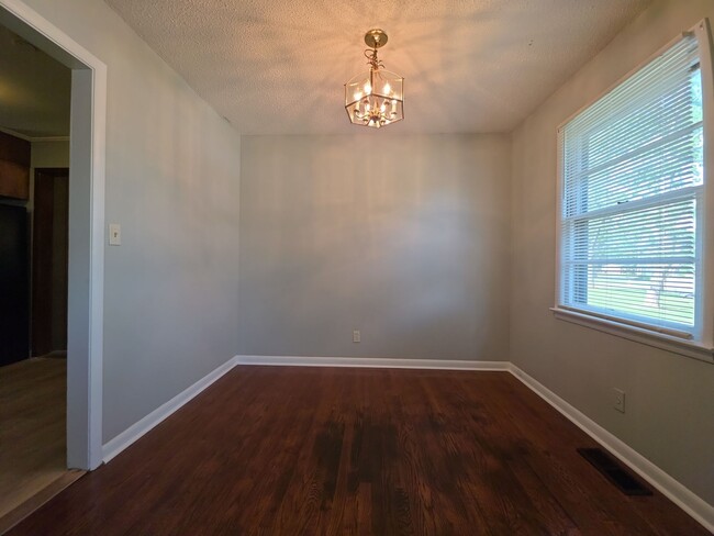 Photo - 3902 Harwood Ave SW