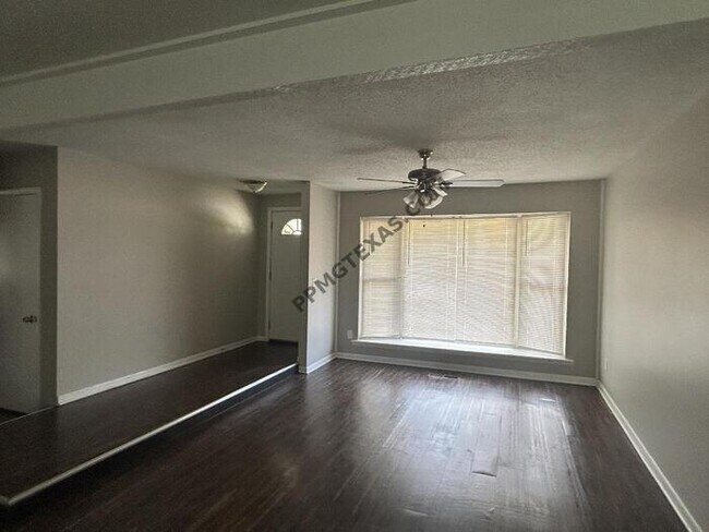 Photo - 10816 E 24th St. Tulsa, OK 74129