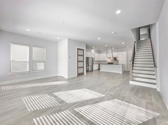 Photo - 1602 Westside Gardens Ln