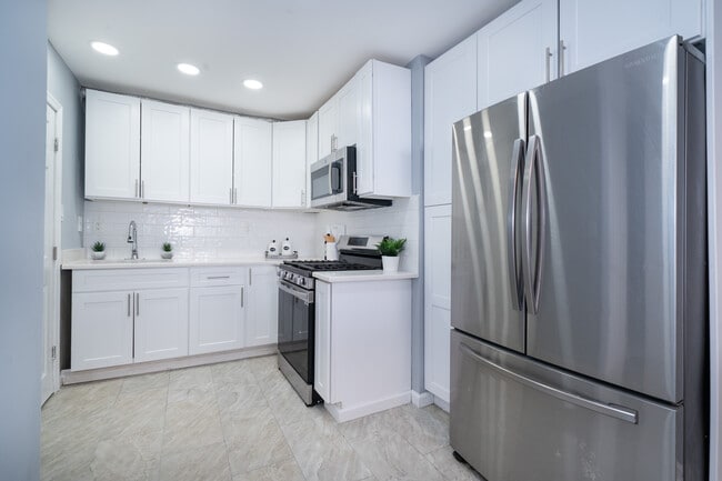 Photo - 1301 N Harrison St Unidad 002