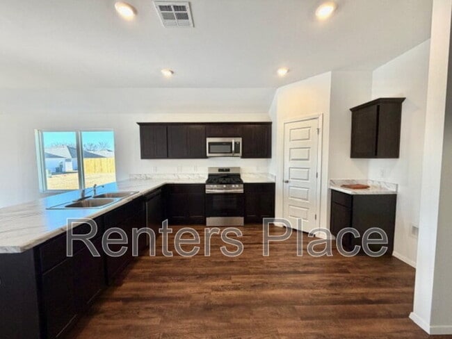 Photo - 1107 W Lawton Rd