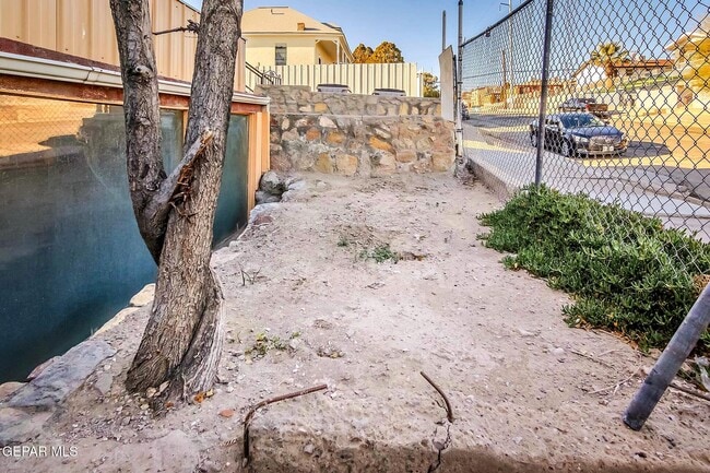 Photo - 619 E Nevada Ave Unidad 4