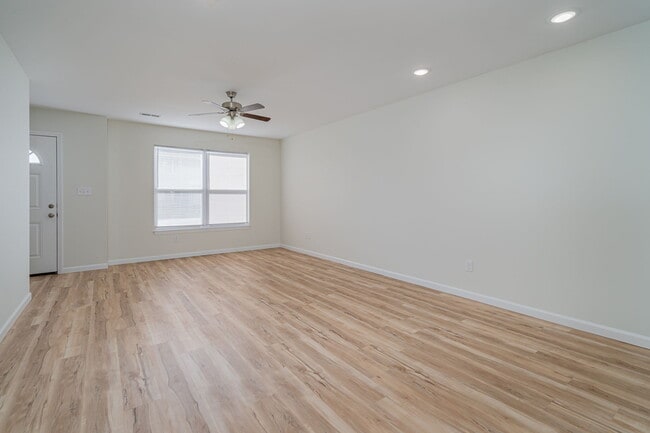 Casa adosada de 2 habitaciones - 1215 ft² - Icon Townhomes