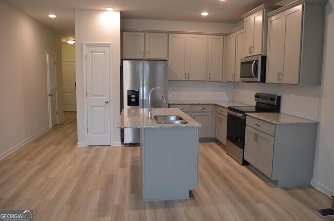 Photo - 4261 Notting Hill Dr SW