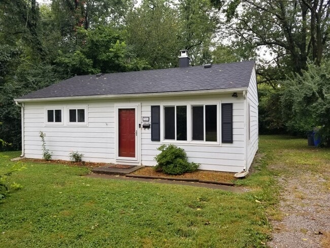 Building Photo - Last min housing for the 25-26 school year Rental