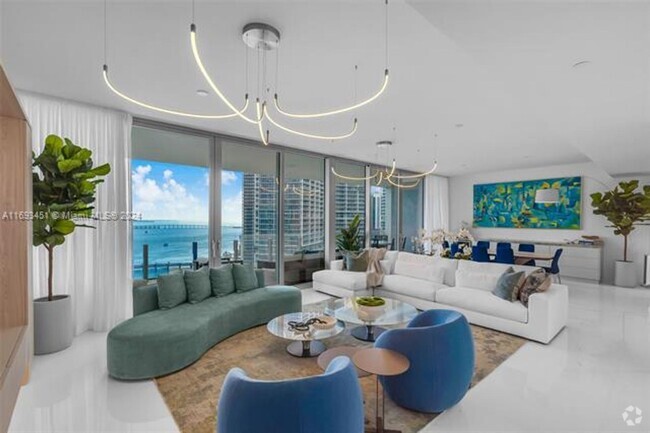 Building Photo - 300 Biscayne Blvd Way Unit 300 Biscayne Blvd Way # 26-02 Rental