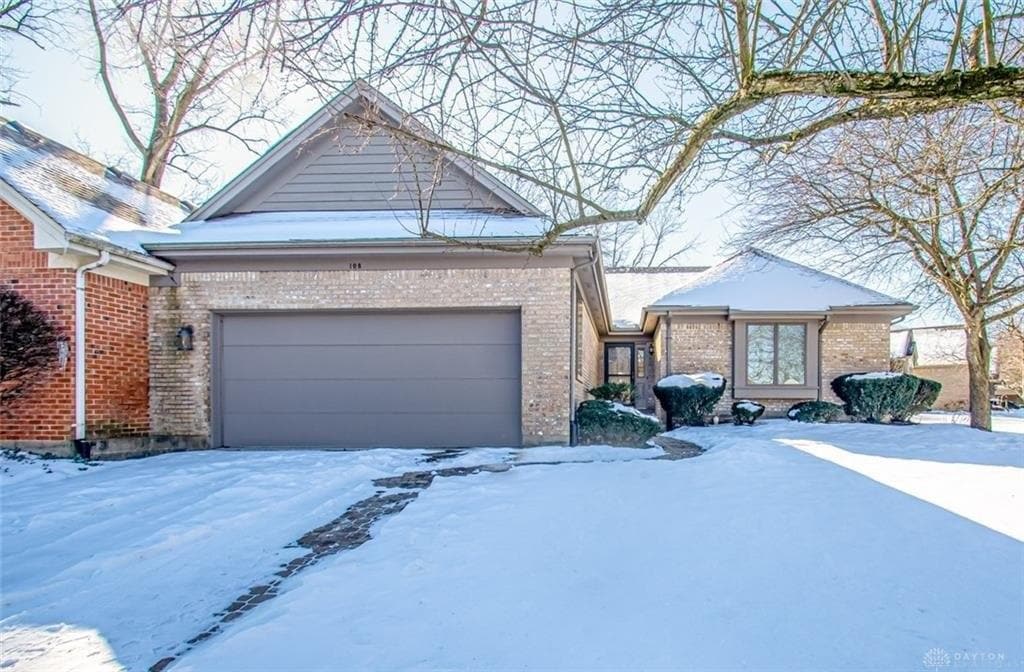 Photo - 108 Copperfield Dr House