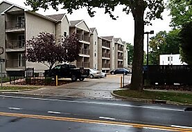 Photo - 806 West Green St