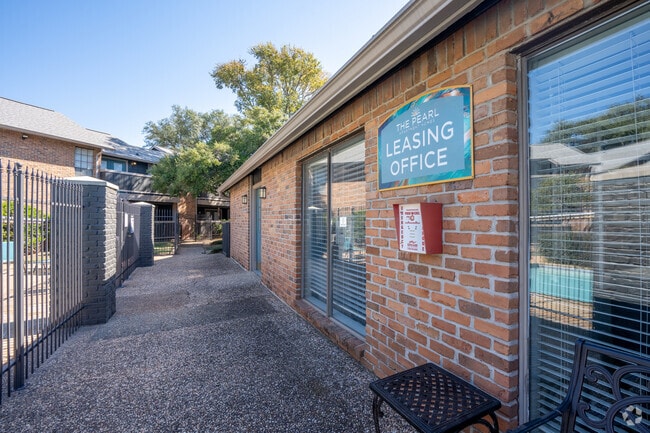 Oficina de arrendamiento - The Pearl