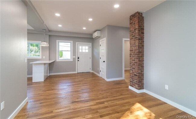 Photo - 86 Main St Unit 3