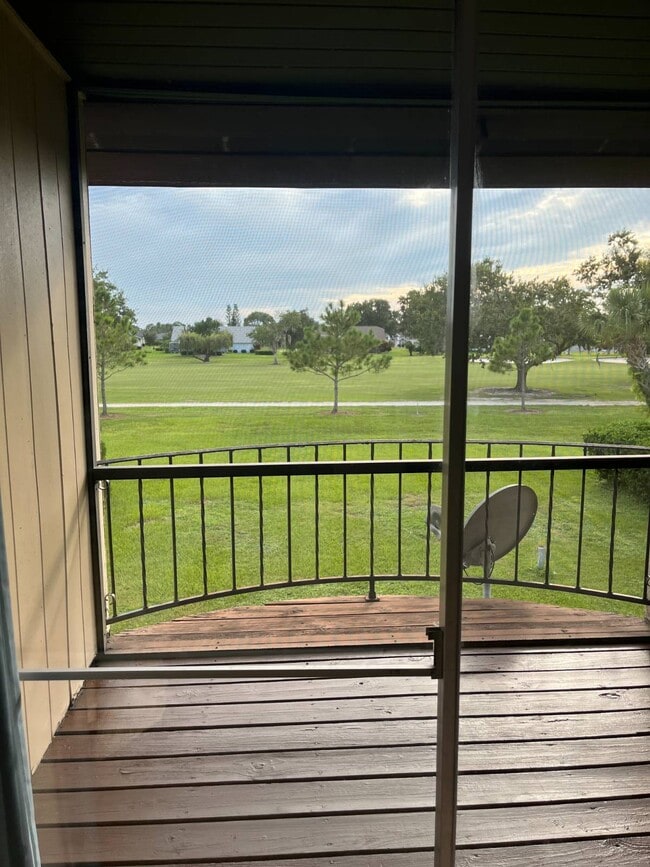 Photo - 3731 Edgewater Dr