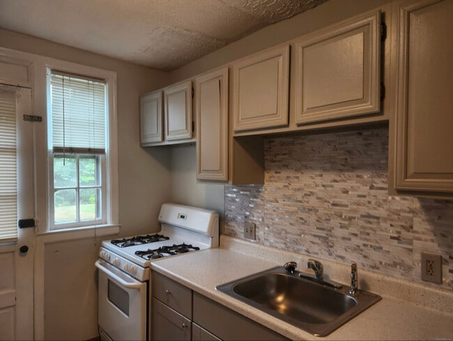 Photo - 17 Garden Dr Unit C