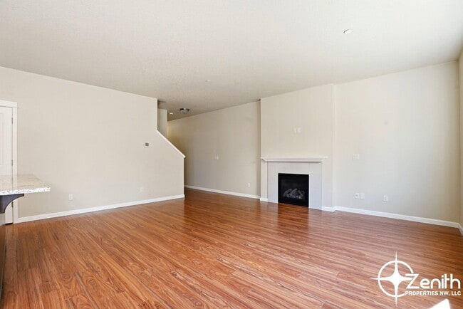 Photo - 3005 NE 75th St
