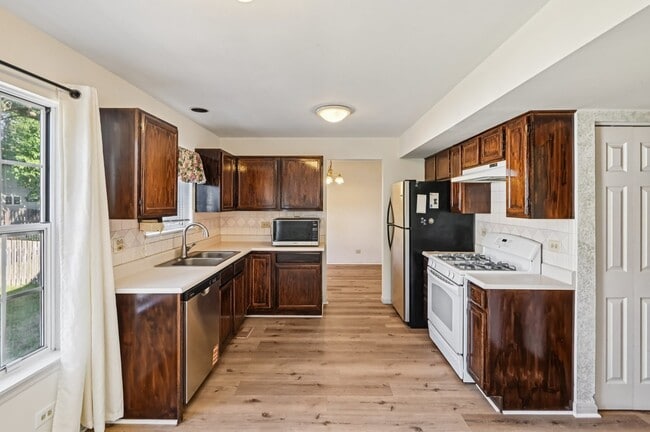 Photo - 644 Sandwedge Pl
