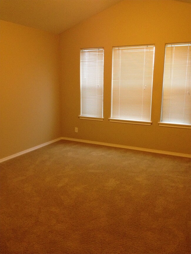 Photo - 58992 Greenbrier Loop