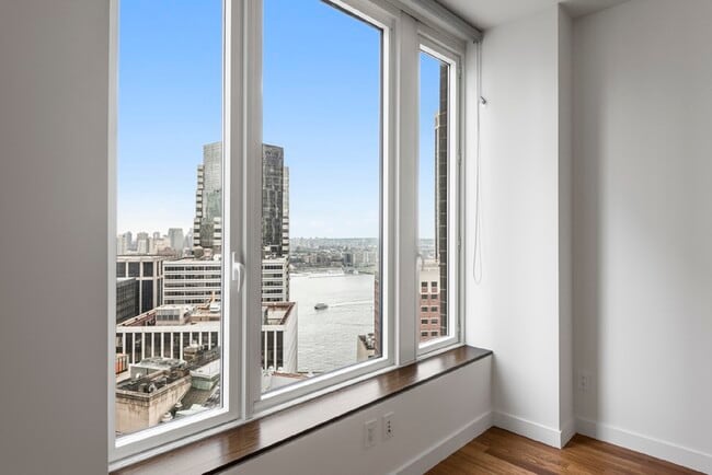 Building Photo - 15 S William St Rental