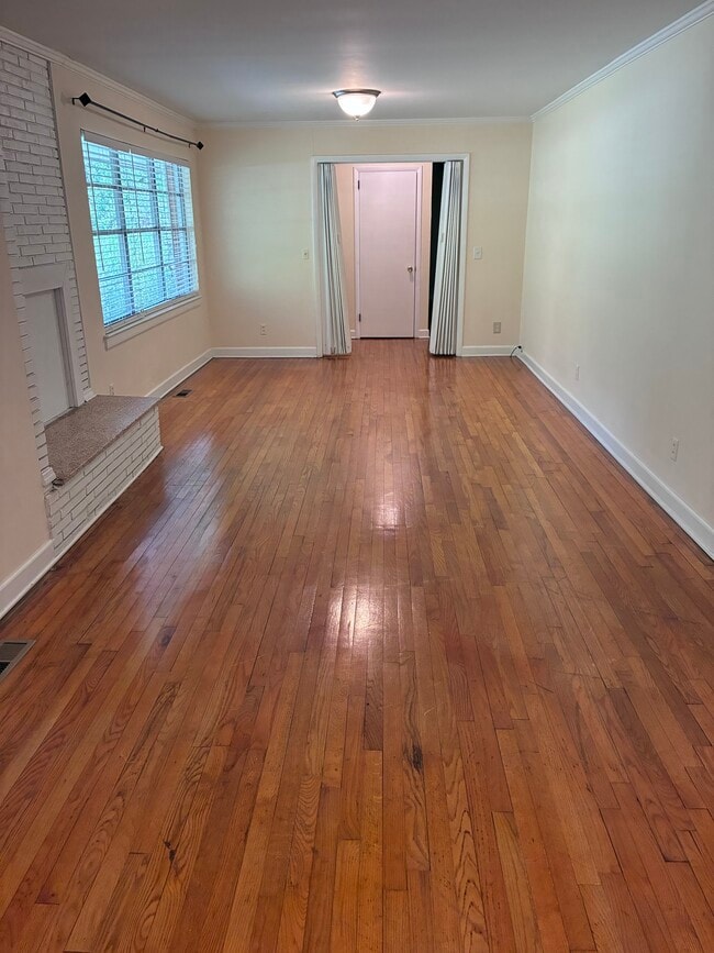 Photo - 3649 Pineview Cir