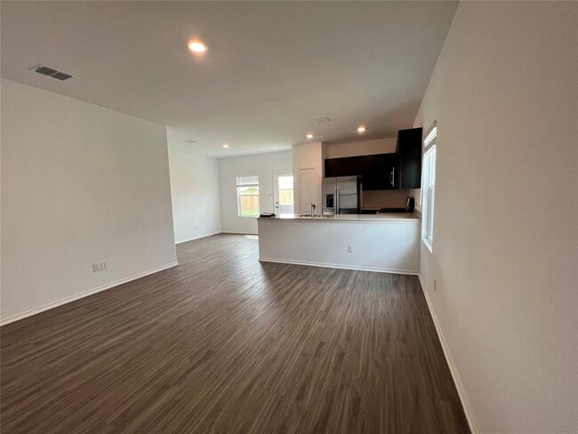 Photo - 415 Halfmoon Dr