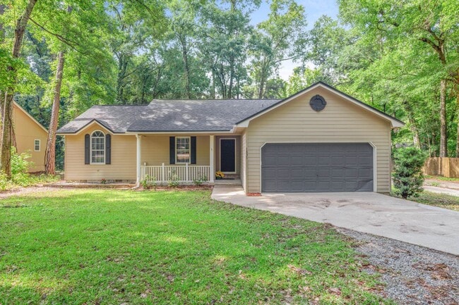 Photo - 1835 Folkstone Rd
