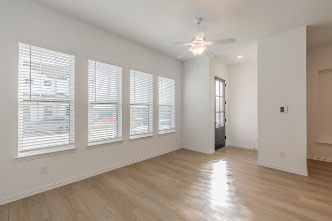 Photo - 1145 Concan Dr