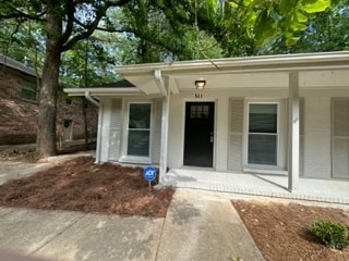 Building Photo - 541 Wonder Ln
