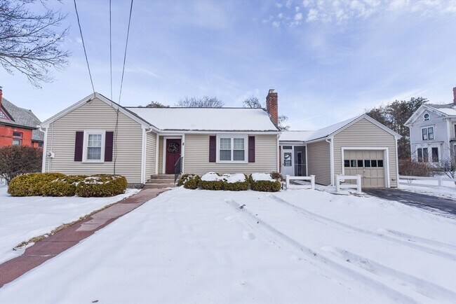 Photo - 8 Lancaster Rd House