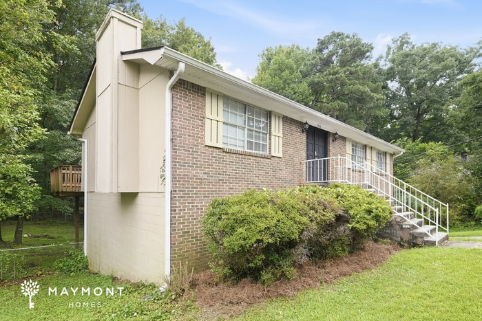 Photo - 704 Danton Ln