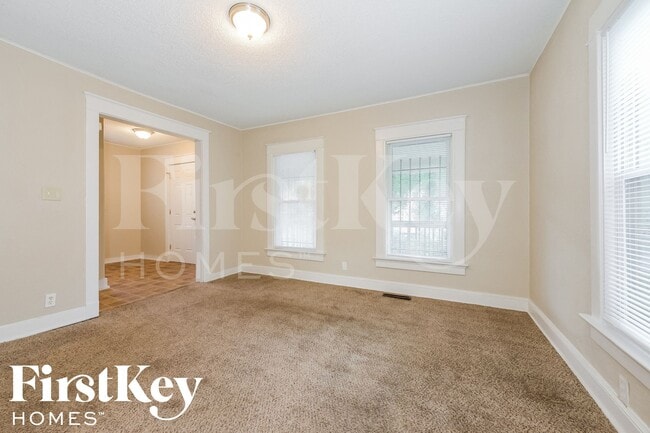 Photo - 2214 Quincy St