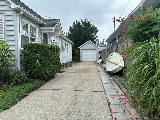Photo - 132 Coronado St
